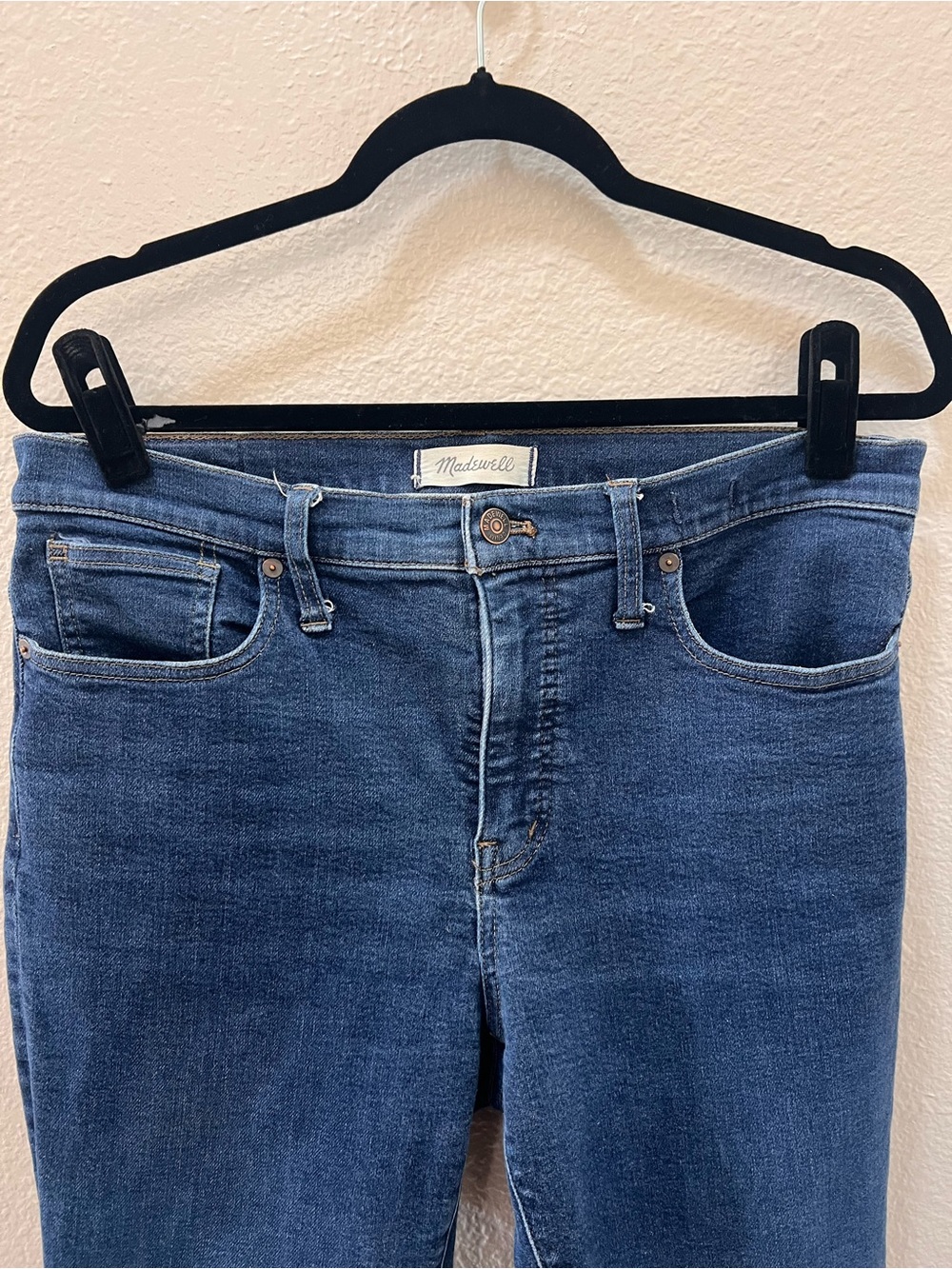 Madewell Mid-Rise Skinny Jeans in Dark Blue Wash - Picture 2 of 4